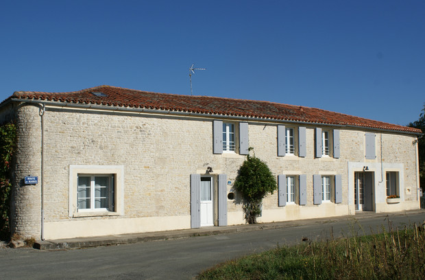 Casa rural de alquiler para 6 a 7 personas en Surgeres cerca de La Rochelle costa atlantica de Francia